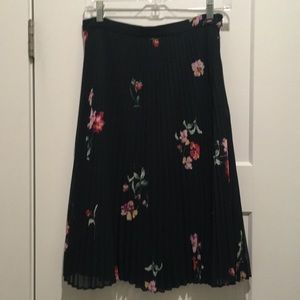 Floral Micro Pleat Skirt ,Size-4P, Lined